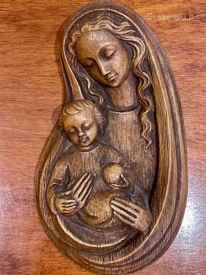 Pakabinama skulptūrėlė
