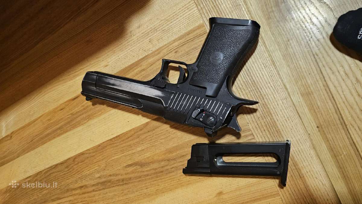 Airsoft desert eagle co2