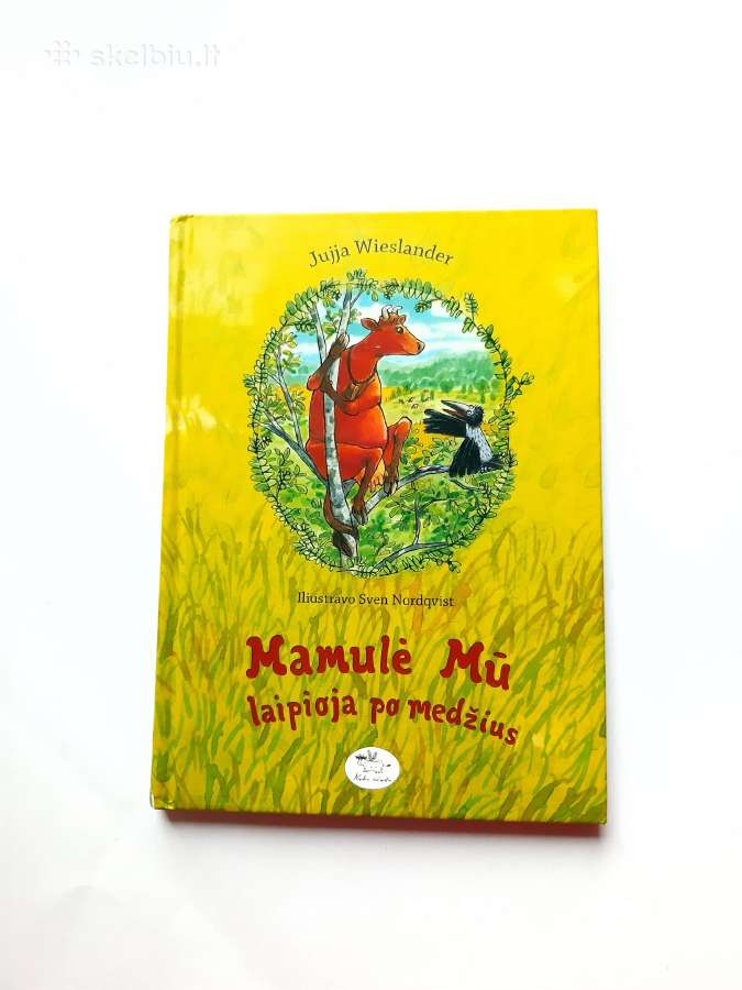 Mamulė Mū laipioja po medžius