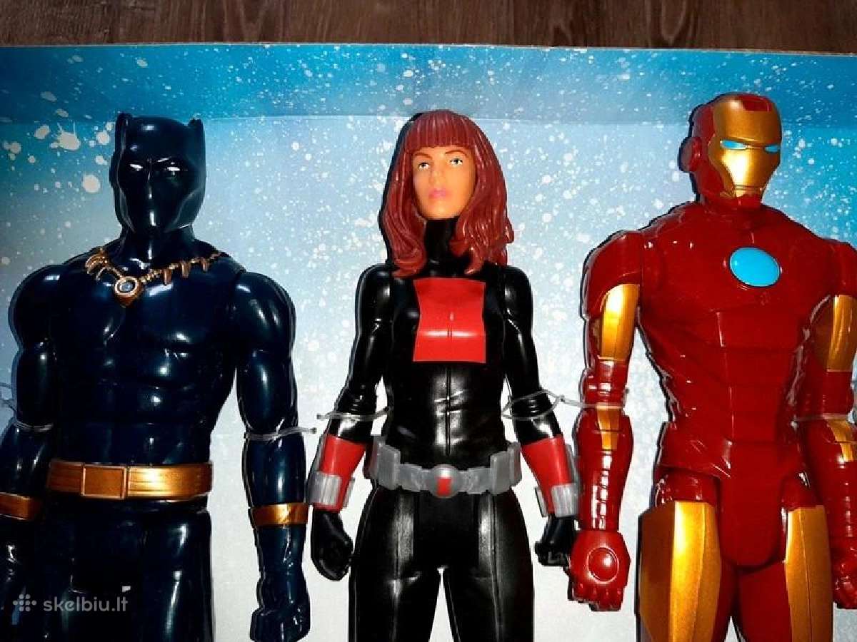 Penkios Hasbro herojų figūrėlės - nuotraukos Nr. 2