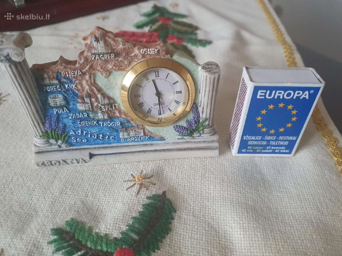 Interjero detalės,staliniai laikrodžiai