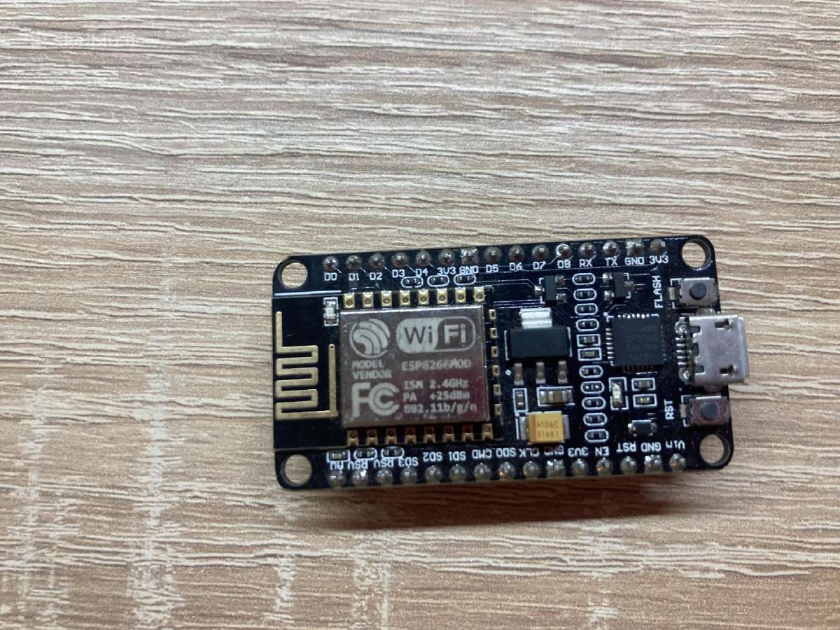 3 vnt Esp8266 - nuotraukos Nr. 2