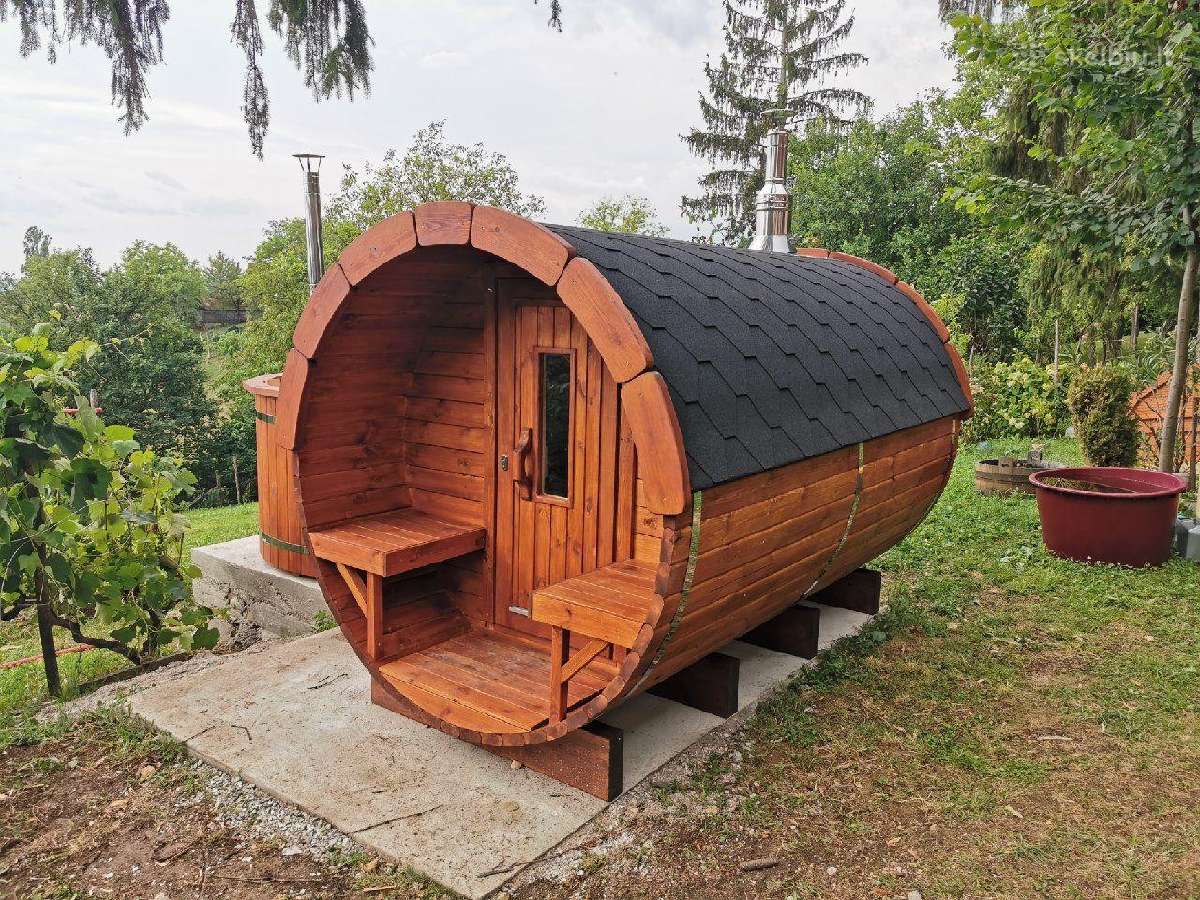 Apvali sauna lauko pirtis bačka 3,5m ilgio
