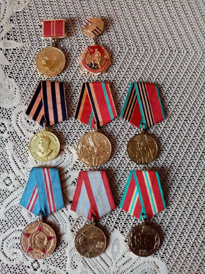 CcccccCCCP medaliai 8 vnt. Zr.foto 100 % Originala