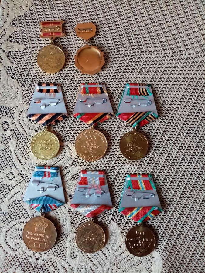 CcccccCCCP medaliai 8 vnt. Zr.foto 100 % Originala - nuotraukos Nr. 2