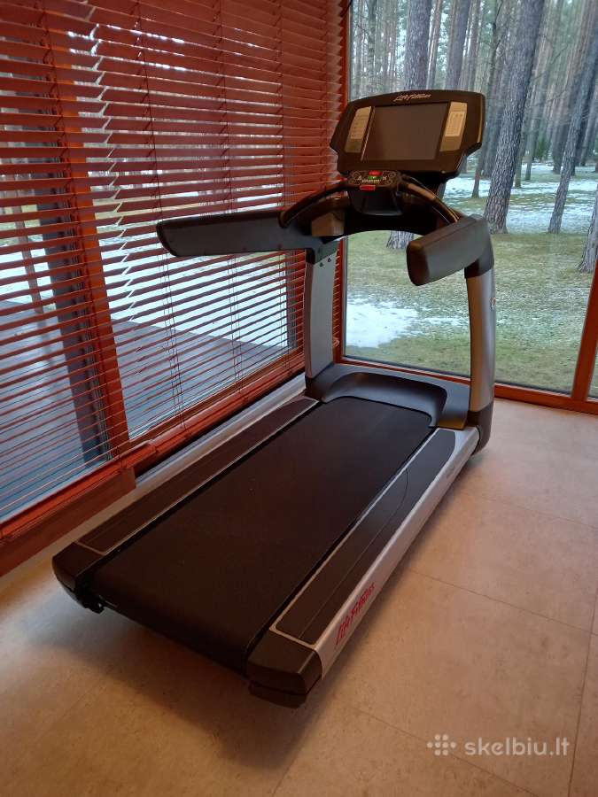 Bėgimo takelis Life Fitness Platinum club series