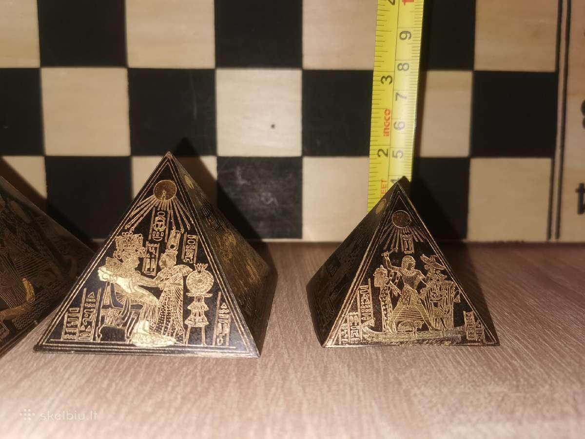 Vintage riedučiai, piramidės - nuotraukos Nr. 3