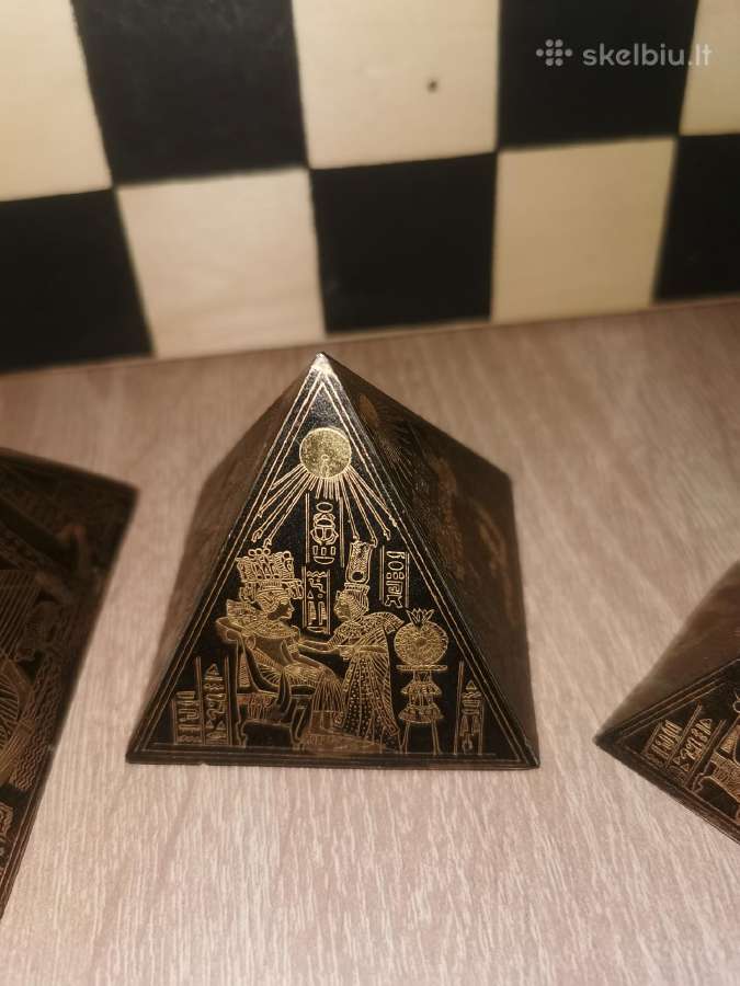 Vintage riedučiai, piramidės - nuotraukos Nr. 6