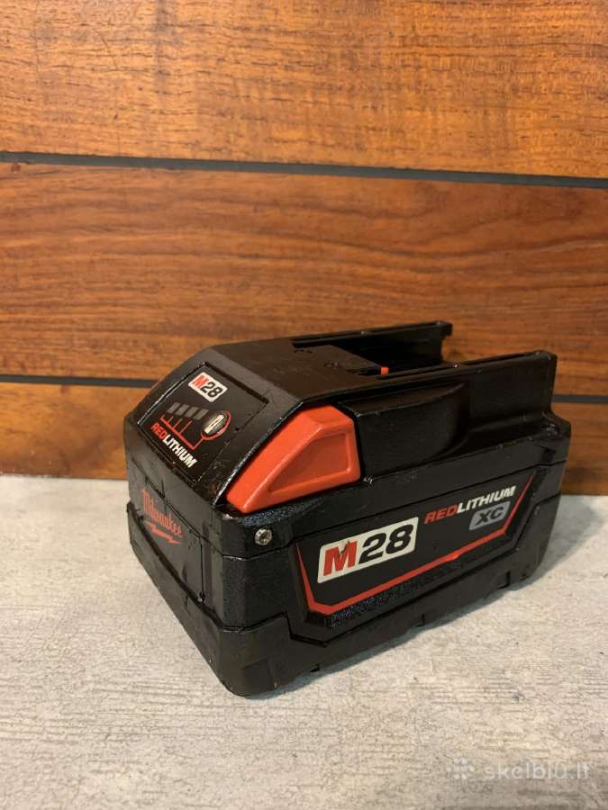 Akumuliatoriai:krovikliai:milwaukee:makita:dewalt - nuotraukos Nr. 16