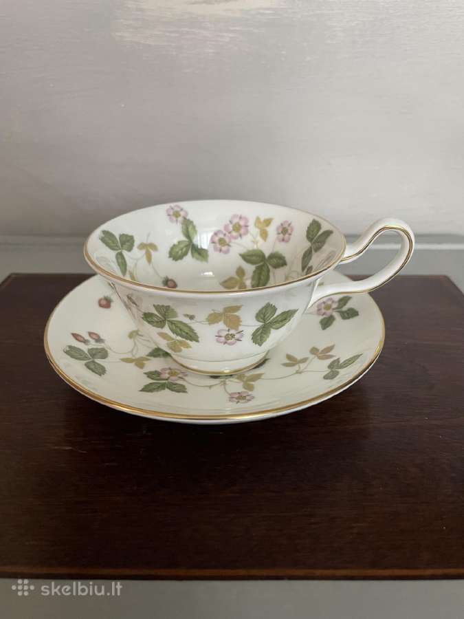 Puodelis su lėkštute Wedgwood
