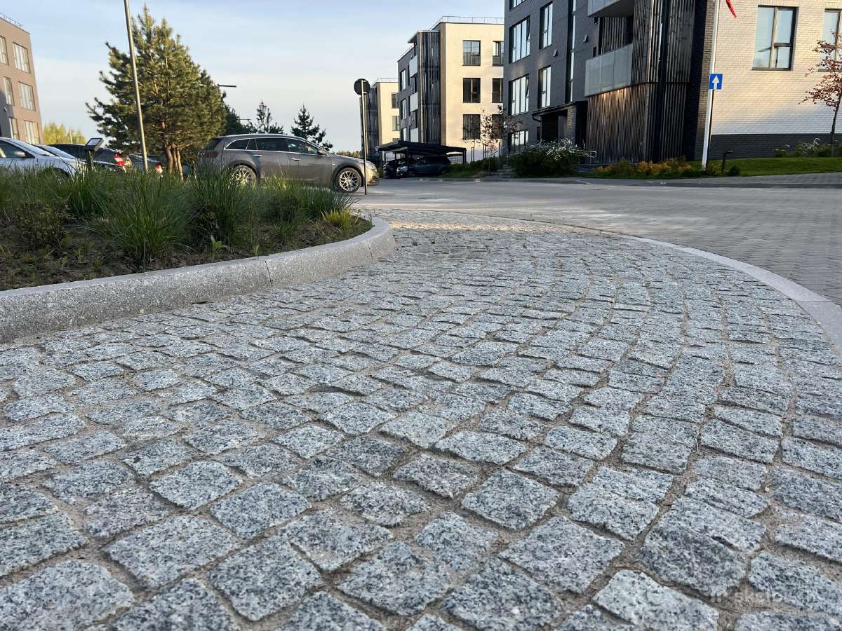 Įvairių išmatavimų granitiniai bordiūrai - nuotraukos Nr. 17