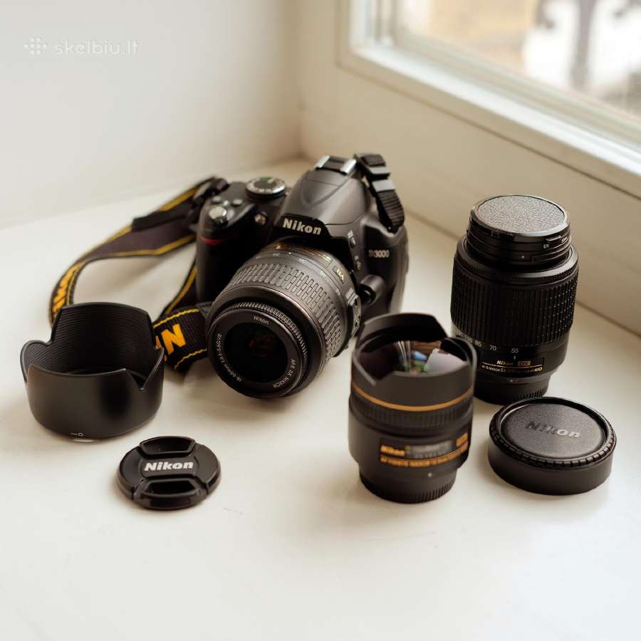 Nikon D3000 su 2 objektyvais