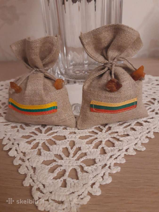 Suvenyrinis maiselis su gintaru