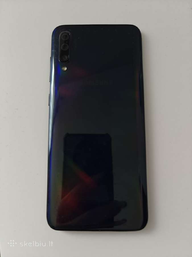 Telefonas Samsung Galaxy A70 - nuotraukos Nr. 3