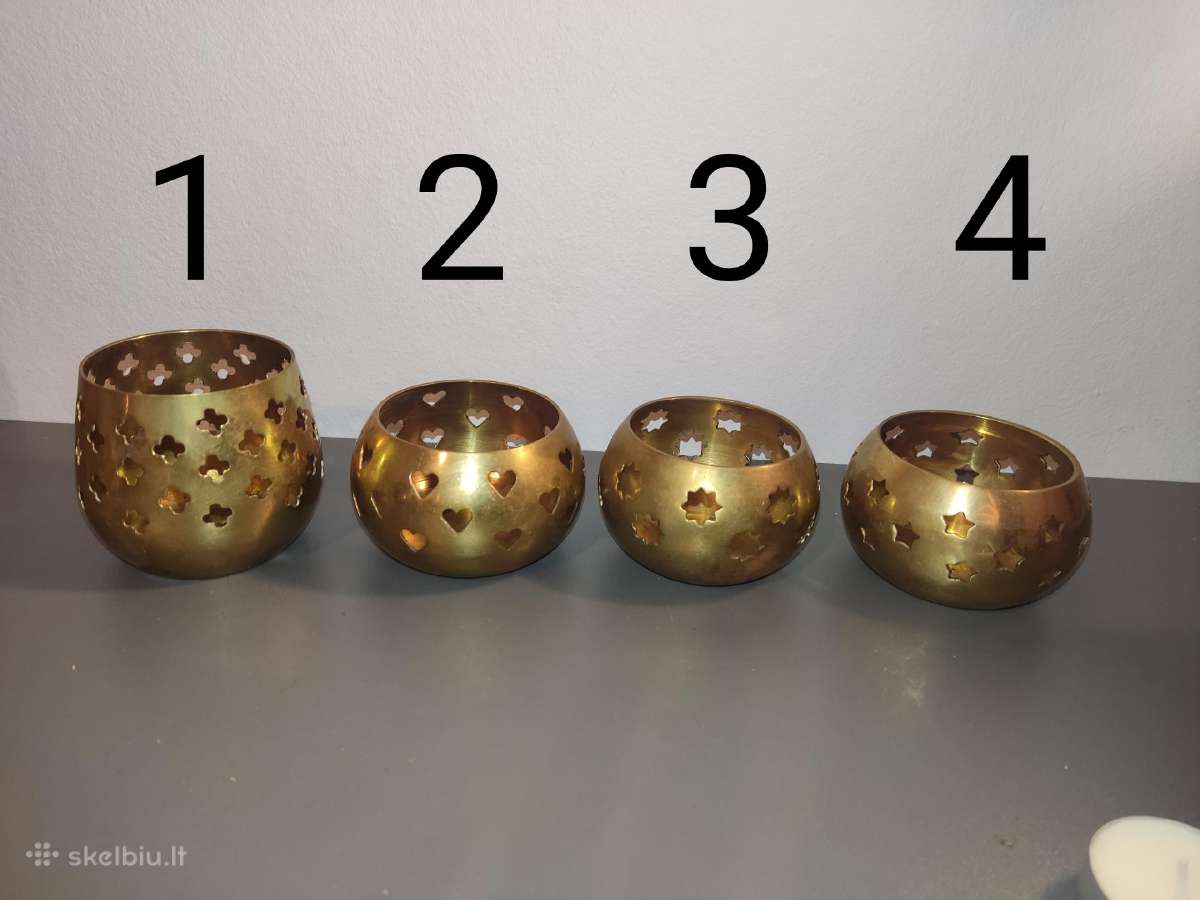 Žalvarinės žvakidės