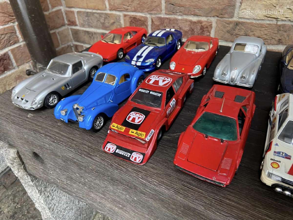 1:24 modeliukai Mercedes Ferrari Jaguar Renault - nuotraukos Nr. 15