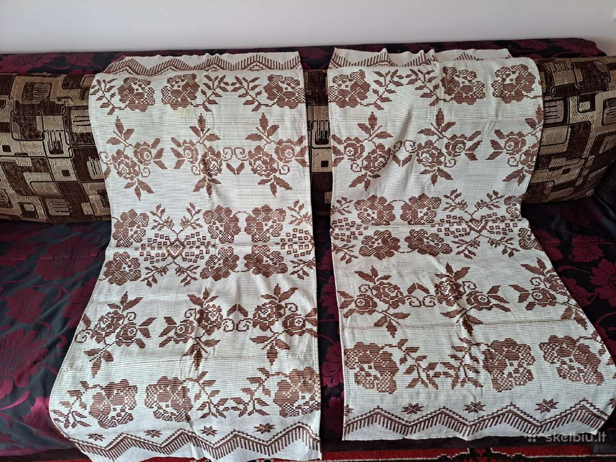 Austi užtiesalai foteliams (2vnt).
