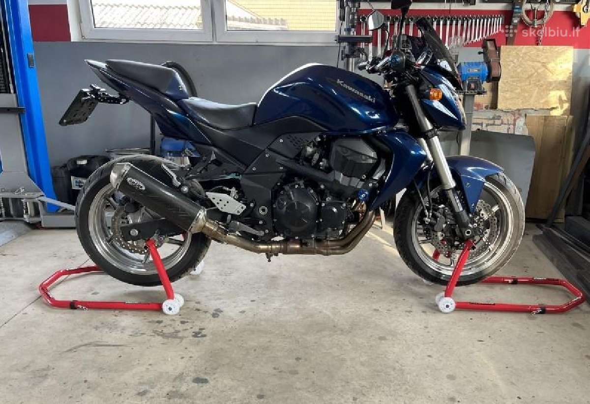 Naujas universalus moto stovas priekiui ir galui