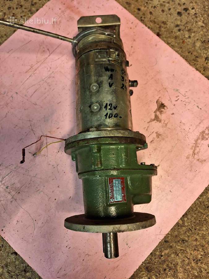 Moto reduktorius 24v 500w 200aps/min