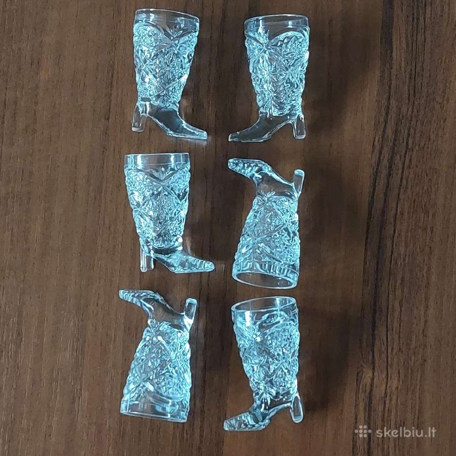 Suvenyrinės krištolinės stiklinės " Batukas ". - nuotraukos Nr. 14
