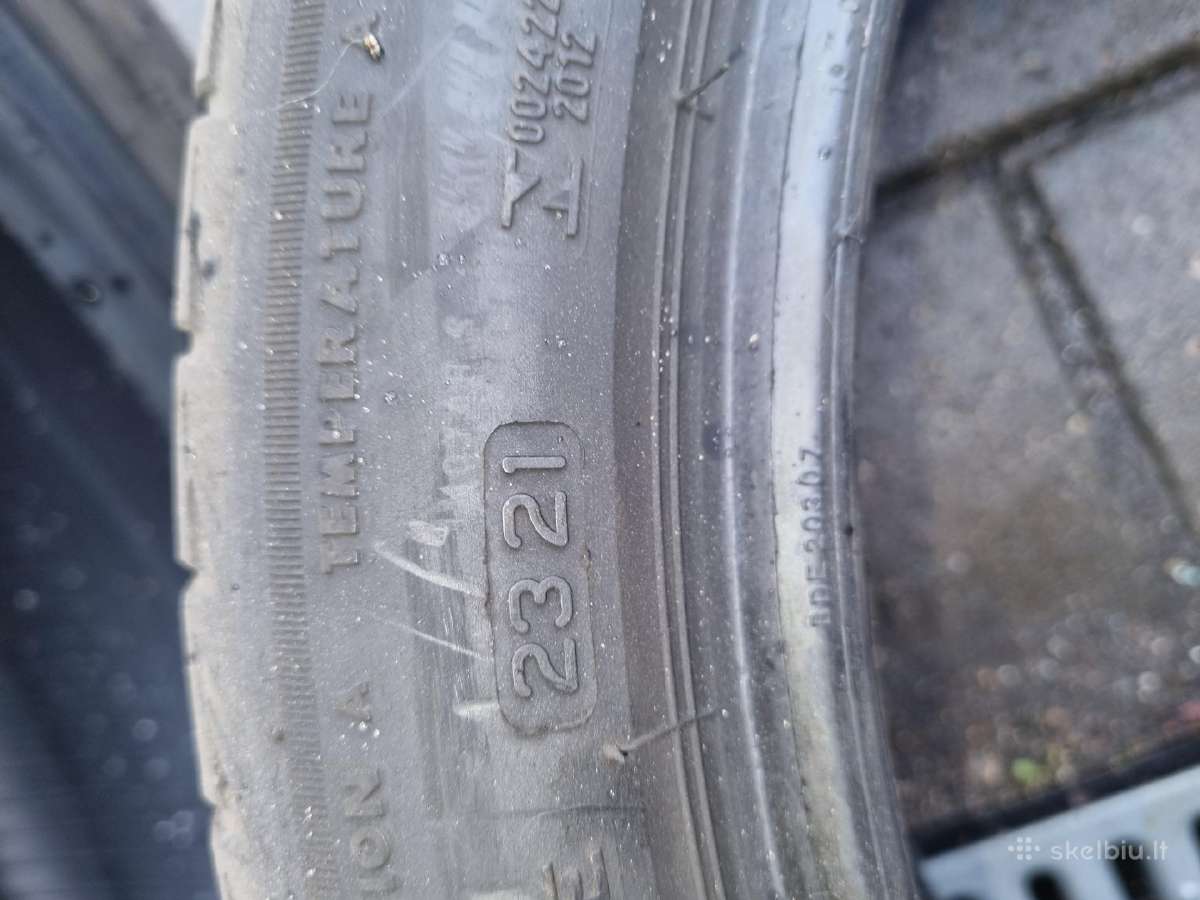 Parduodu 2 padangos Bridgestone 245/40/19 - nuotraukos Nr. 9