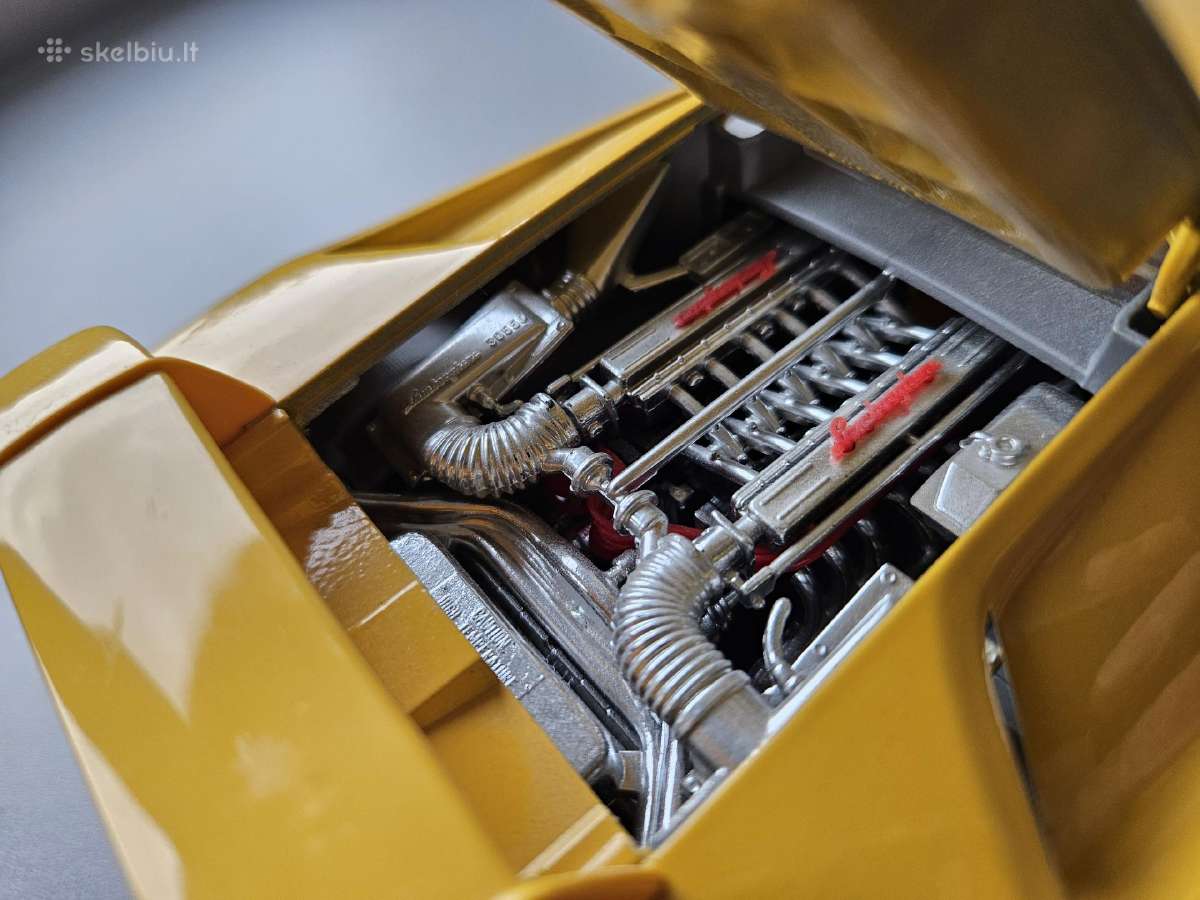 Lamborghini Diablo 1990 (Burago). 1:18 - nuotraukos Nr. 8