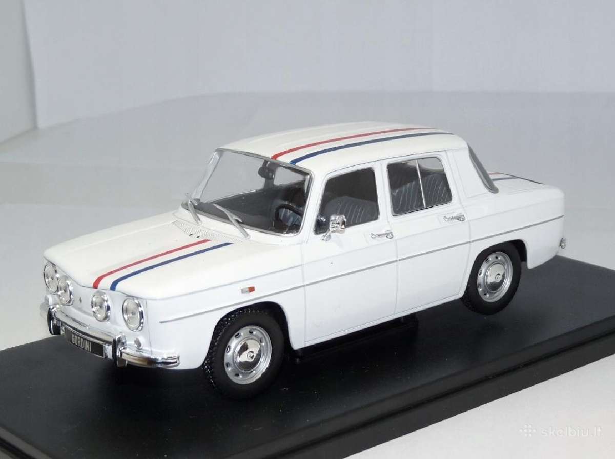 Renault 8