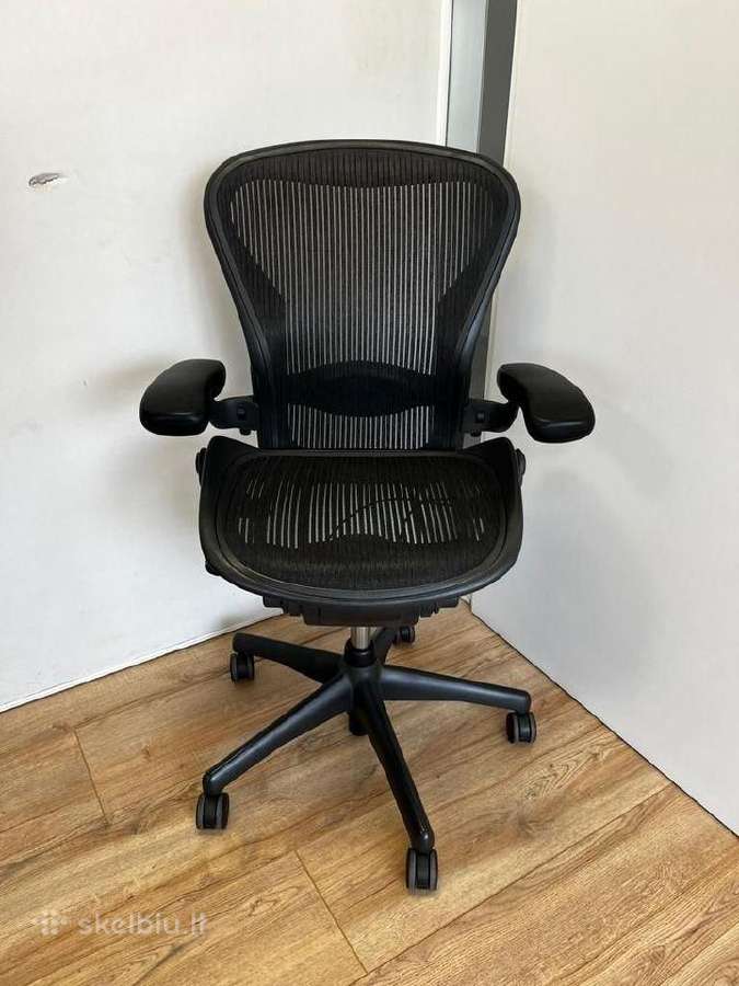 Herman Miller Aeron Full Option