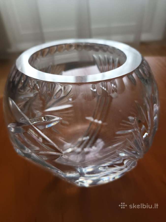 Krištolinė vaza