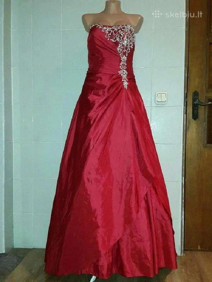 Įspūdinga suknelė