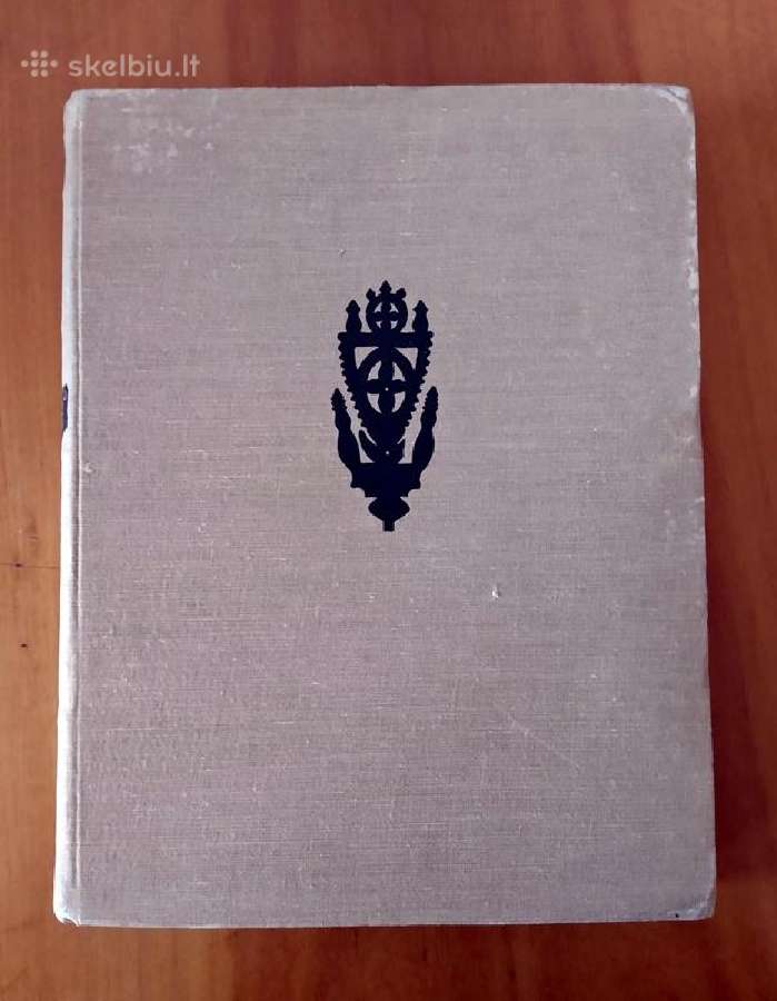 Albumai "Lietuvių liaudies menas" ir kt.