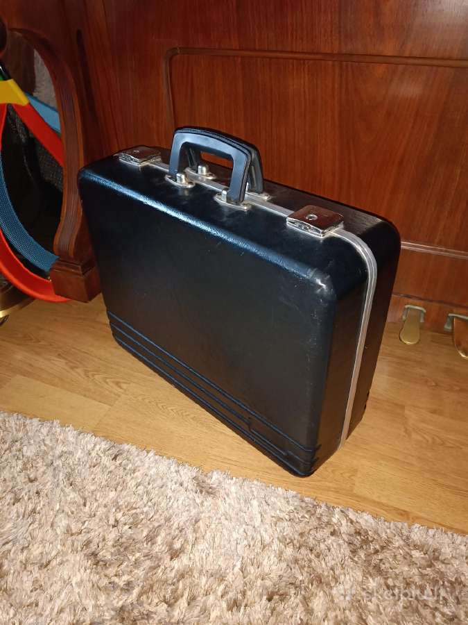 Transportavimo-apsauginis lagaminas