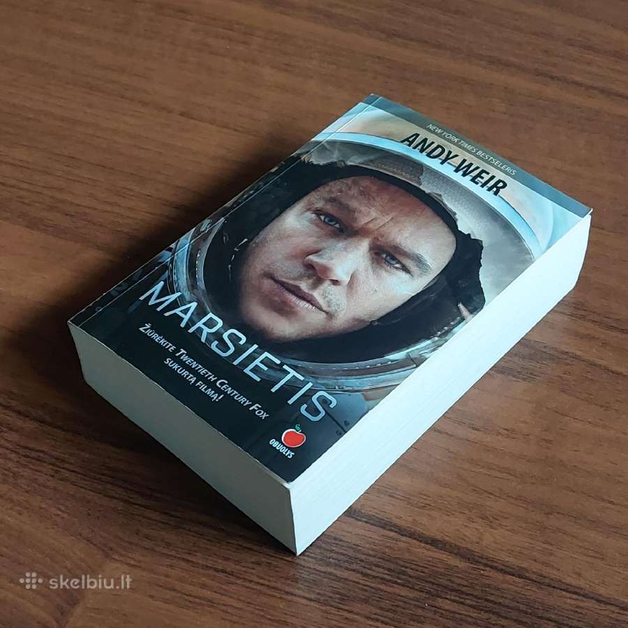 Andy Weir - " Marsietis ".