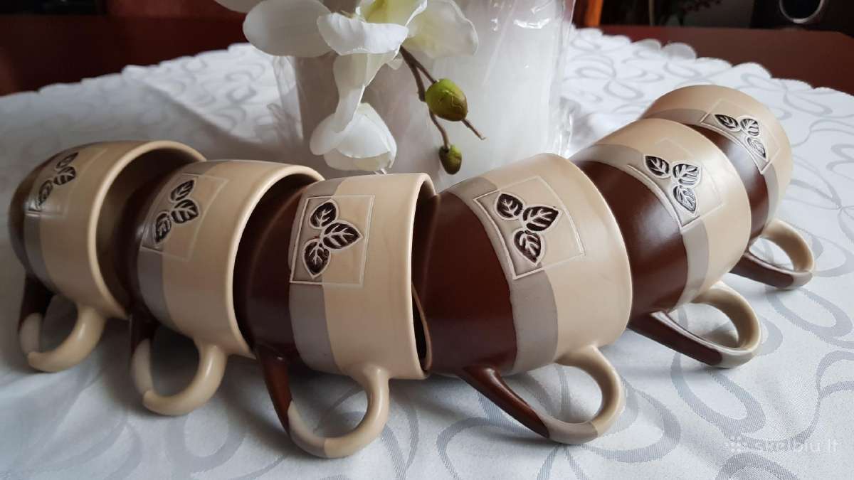 Puodeliai akmens masės