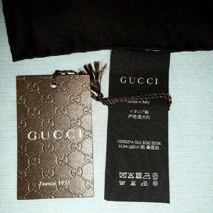 Šilkinė gėlėta Gucci skarelė - nuotraukos Nr. 6