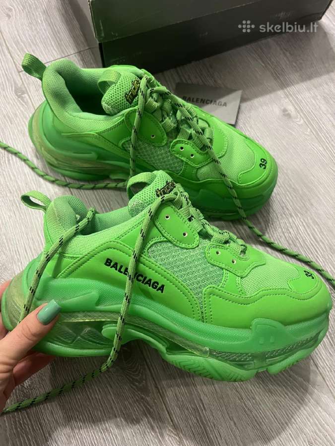 Balenciaga triple S žali sportbačiai