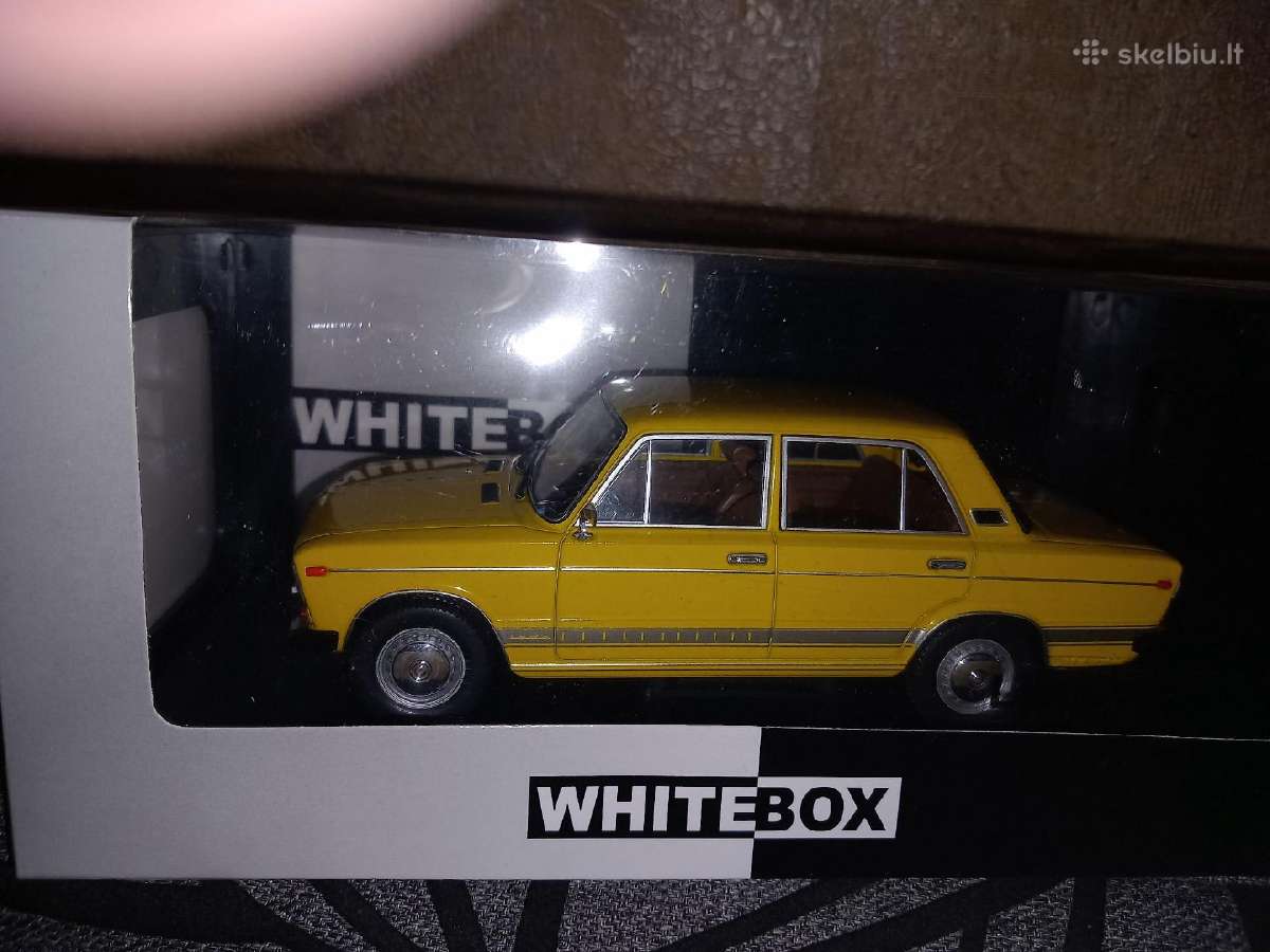 Vaz 1/24