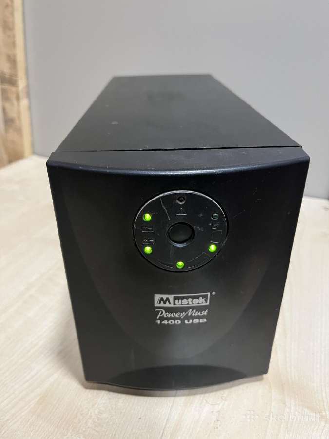 Mustek Ups 1400w su baterijomis