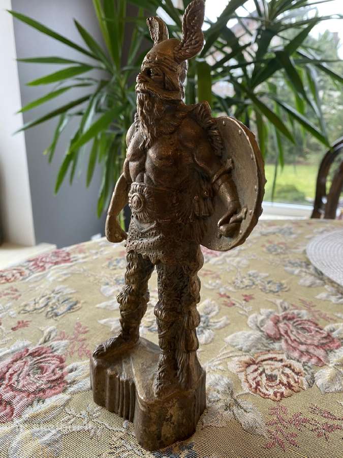 Įspūdinga bronzinė Vikingo skulptūra - nuotraukos Nr. 5