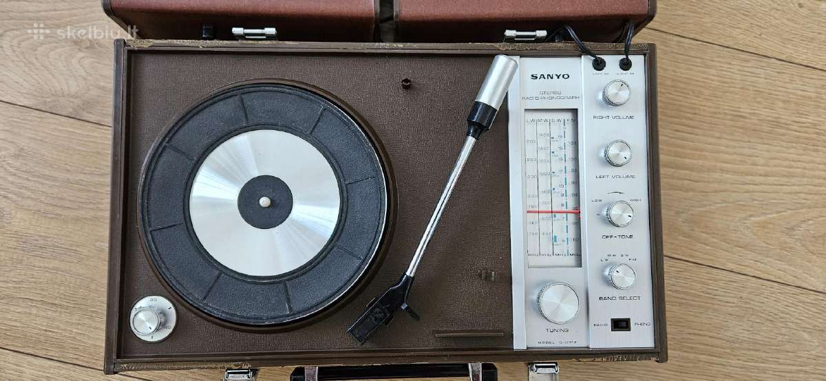 Sanyo G-2312 vintažinis nešiojamas fonografas - nuotraukos Nr. 2