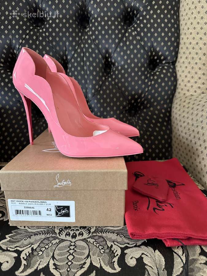 Christian Louboutin nauji bateliai
