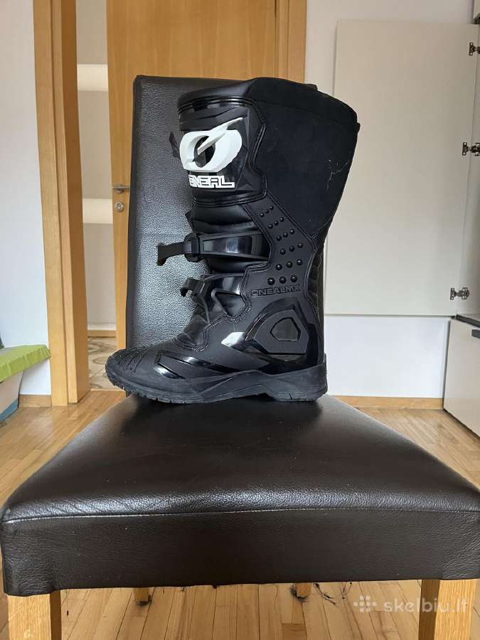 Moto batai