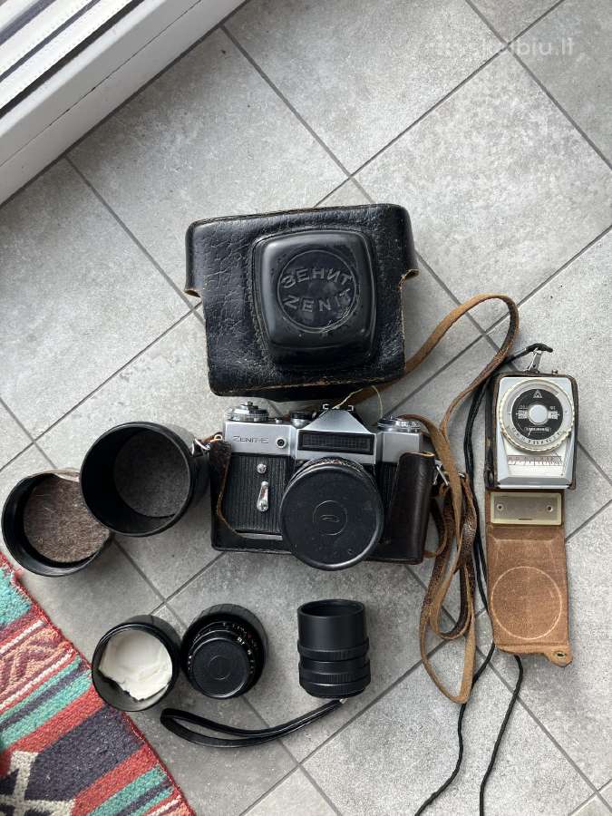 Zenite fotoaparatas antikvarinis su daug priedų - nuotraukos Nr. 2