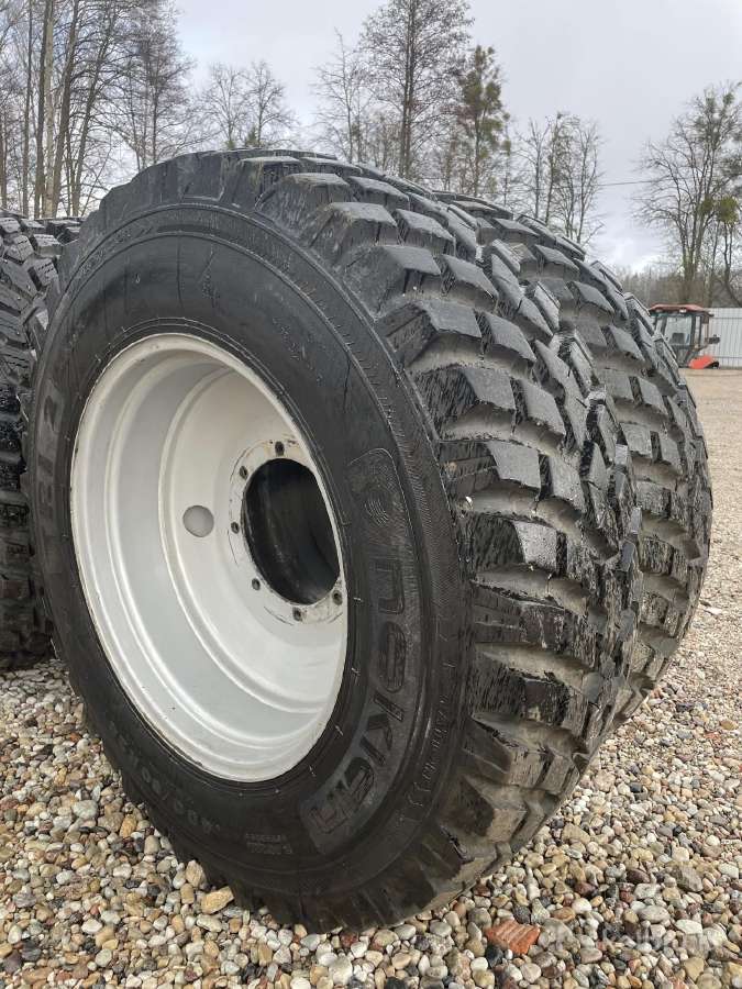 Nokian plentiniai ratai 400/80r28