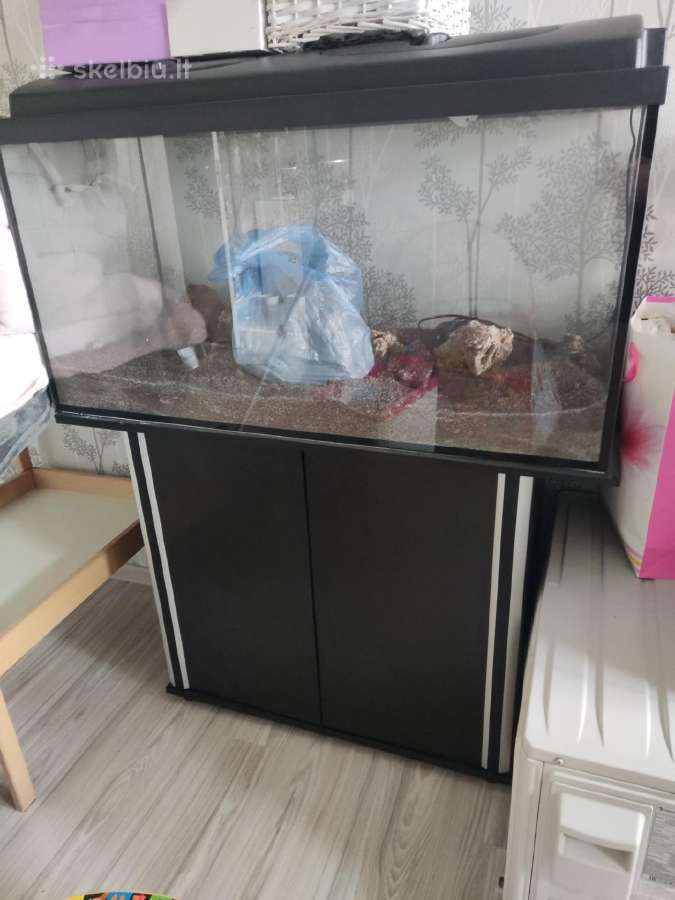 200l akvariumas