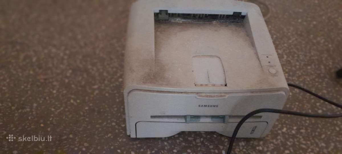 Senas kompiuteris ir spausdintuvas