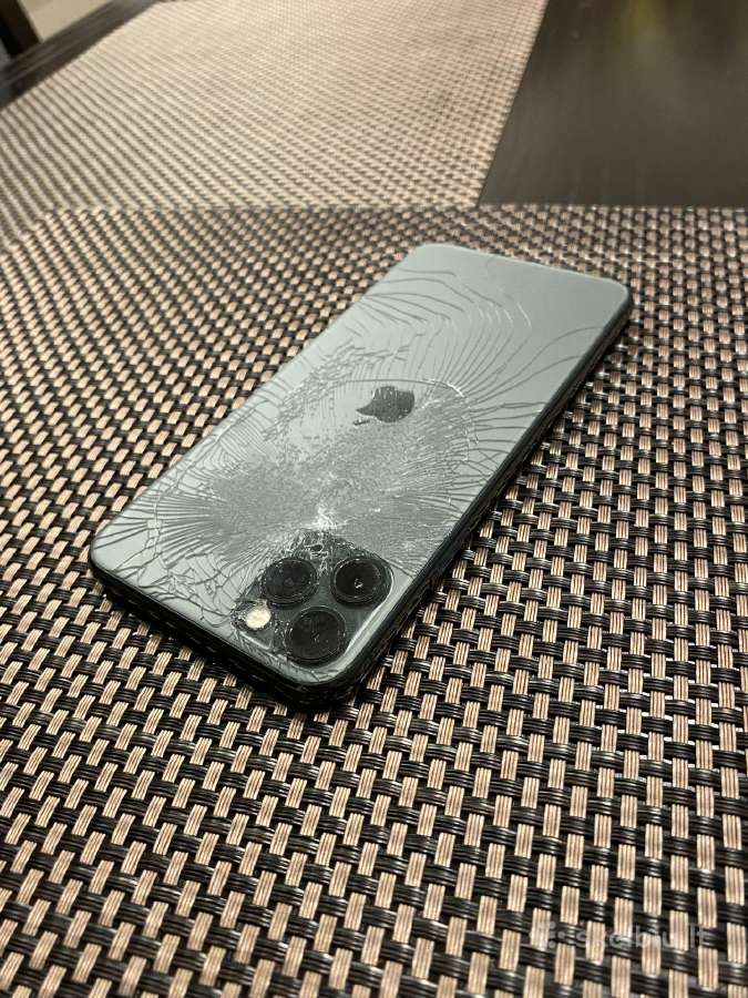 iPhone 11 Pro Max Dalims - nuotraukos Nr. 5