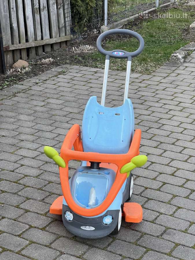 Vaikiška mašinėlė su nuimama rankena