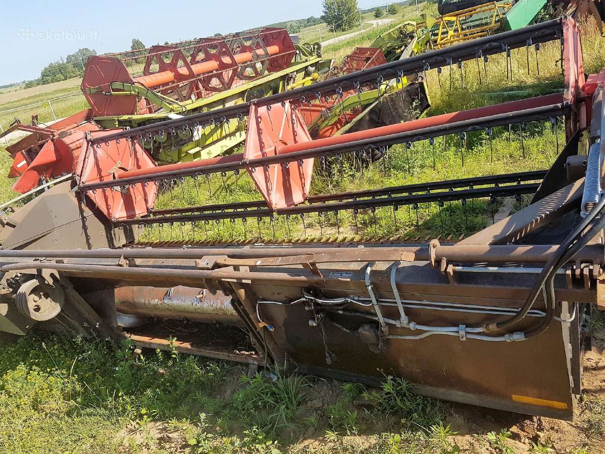 Kombainas Massey Ferguson 31 Ardomas Dalimis - nuotraukos Nr. 8
