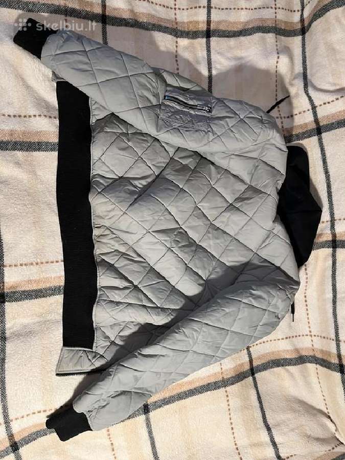Pilka H&m striukė